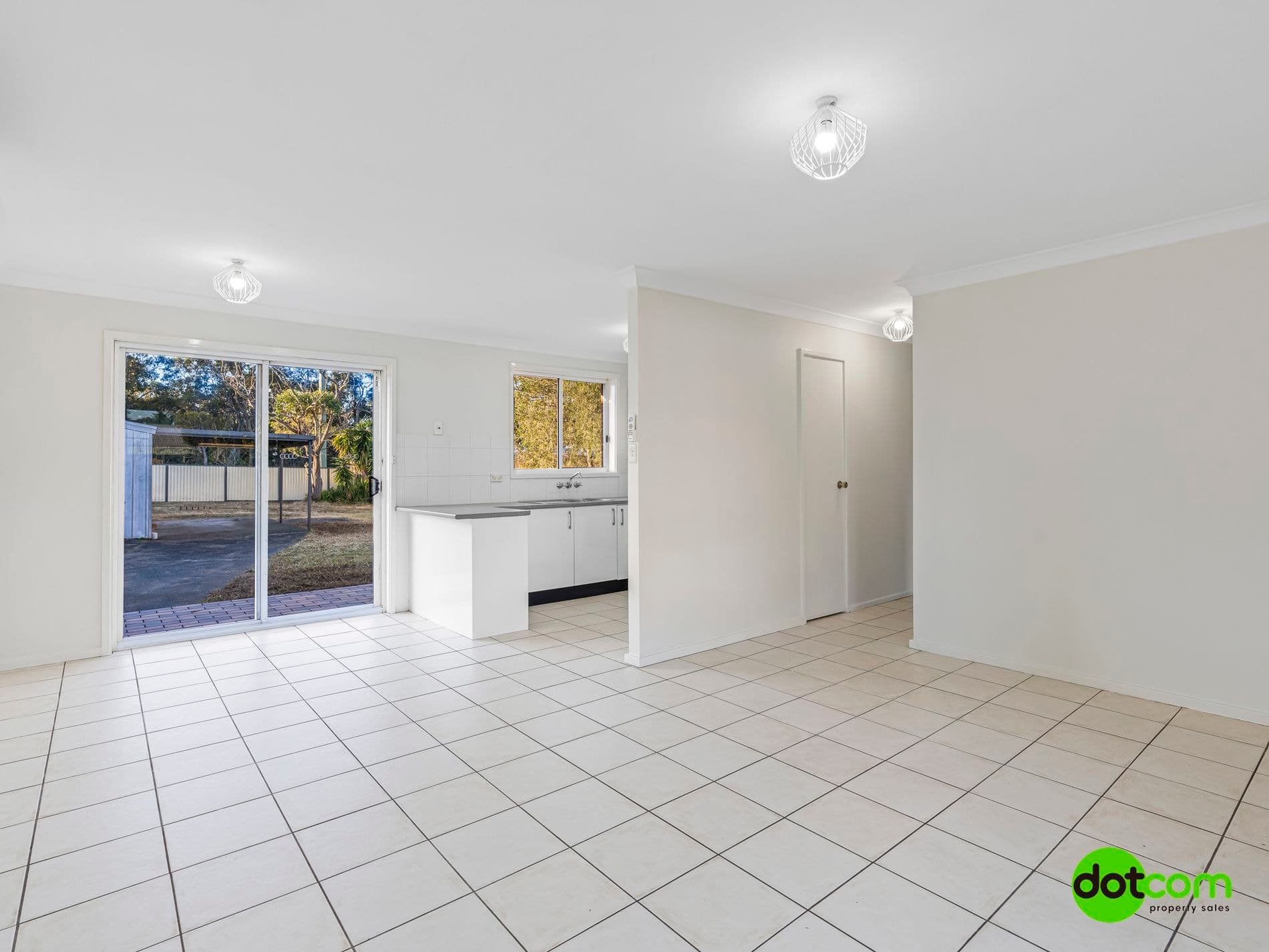 12 Deakin Avenue, Lake Munmorah - Thumbnail 3
