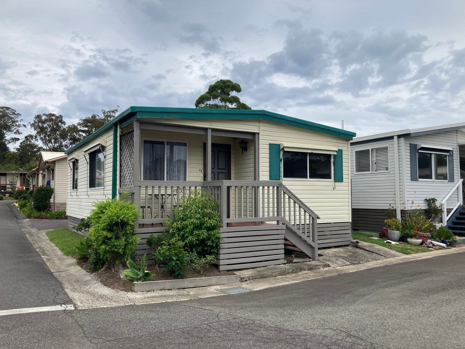 18 / 39 Karalta Court, Karalta Road, Erina, Erina - Image 1