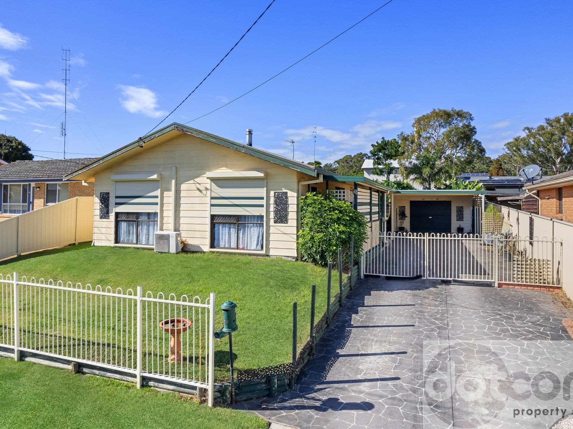 57 Campbell Parade, Mannering Park - Thumbnail 2