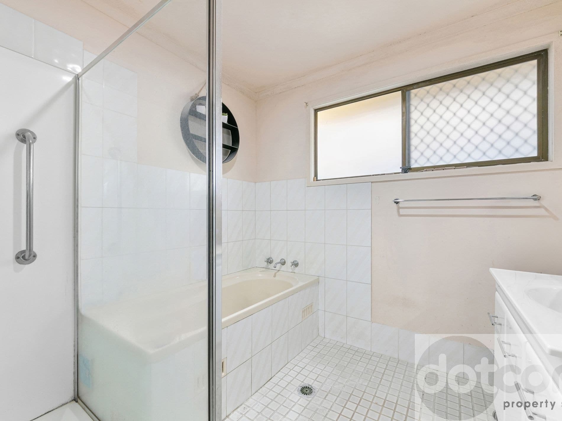 57 Campbell Parade, Mannering Park - Thumbnail 8