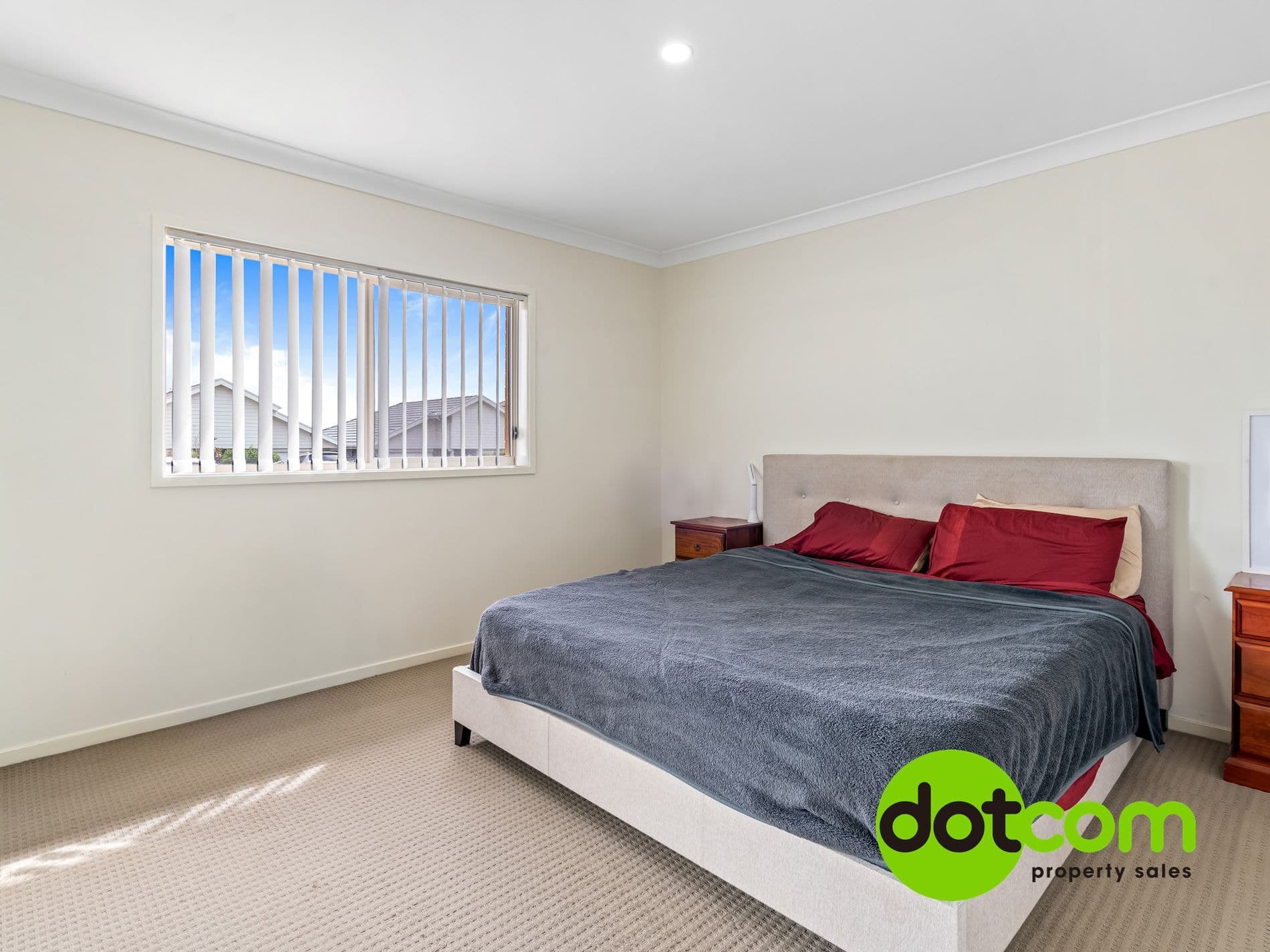 69 Nigella Circuit, Hamlyn Terrace - Thumbnail 5