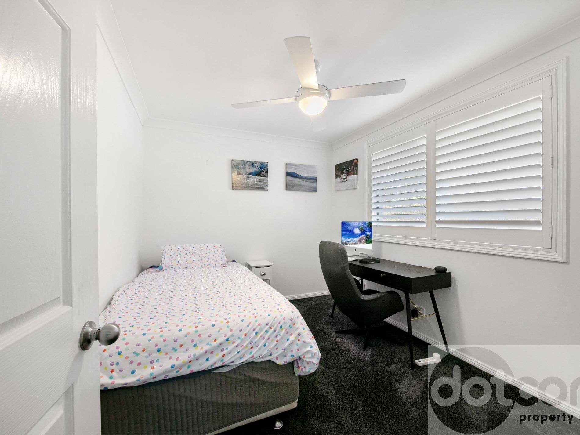 12 / 64, East Gosford - Thumbnail 6
