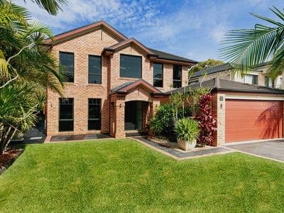 8 Kerrylouise Avenue, Noraville - Image 1