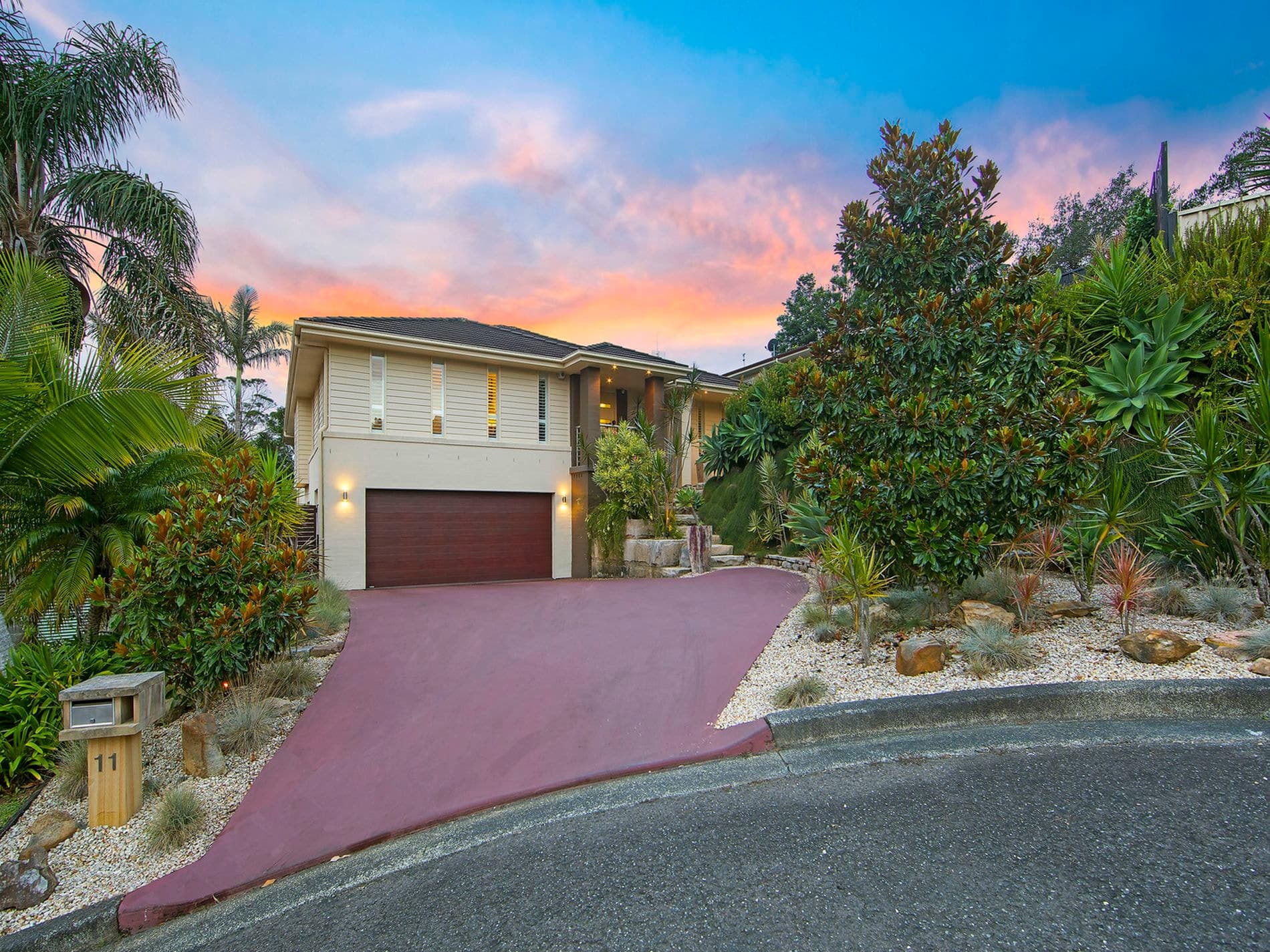 11 Crestview Place, Lisarow - Thumbnail 2