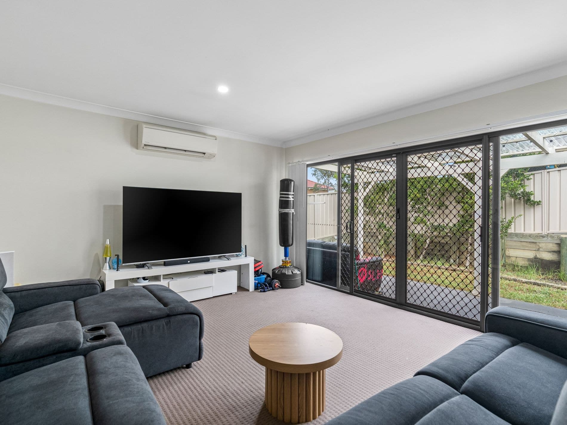 51 Nigella Circuit, Hamlyn Terrace - Thumbnail 2