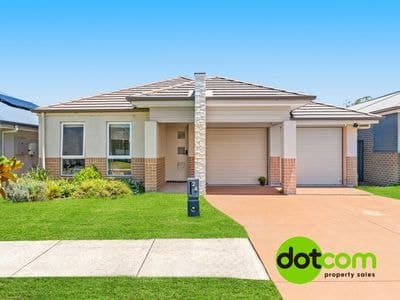 24 Eastwood Avenue, Hamlyn Terrace - Image 1