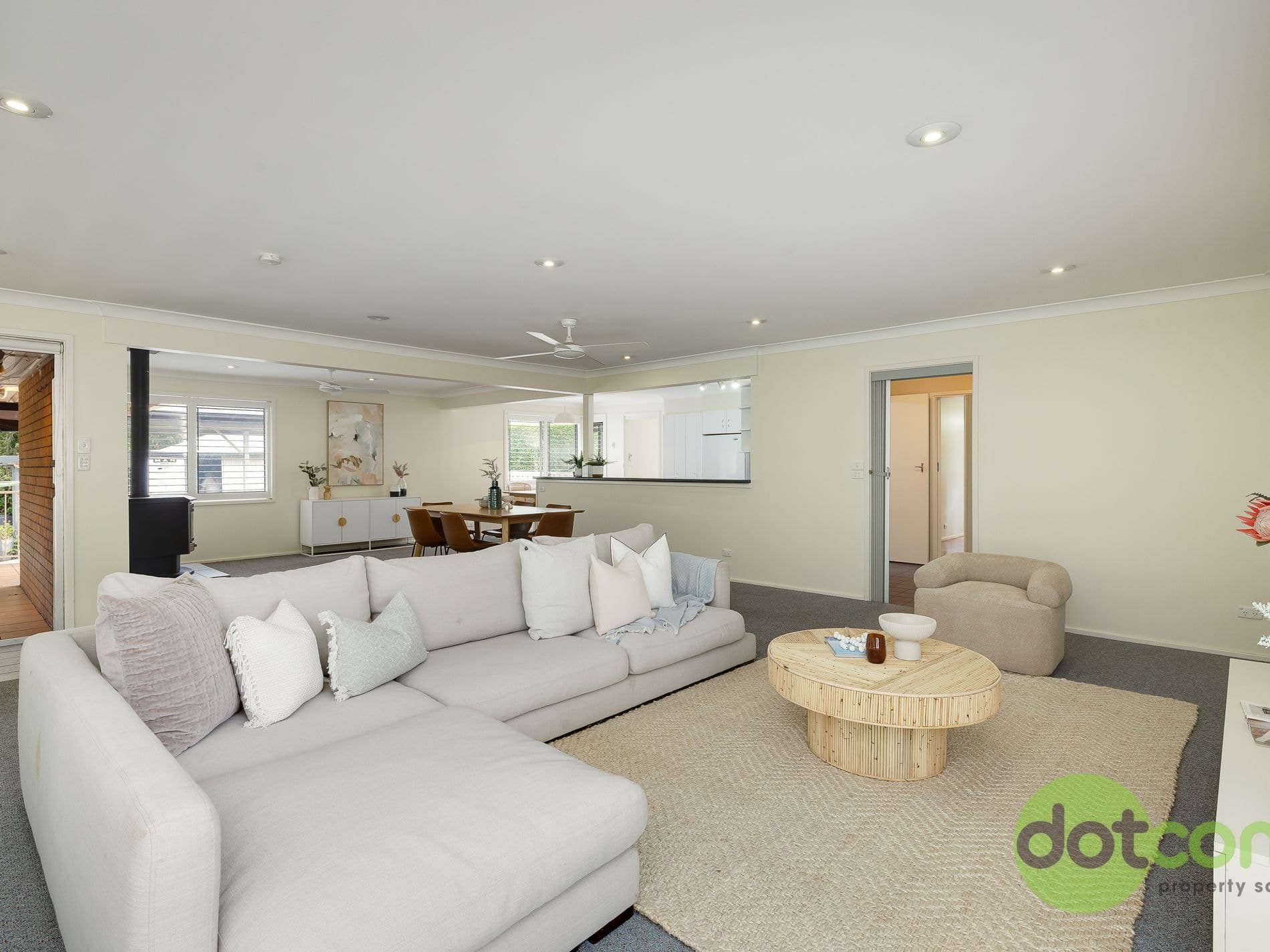 12 Jamboree Close, Fennell Bay - Thumbnail 4