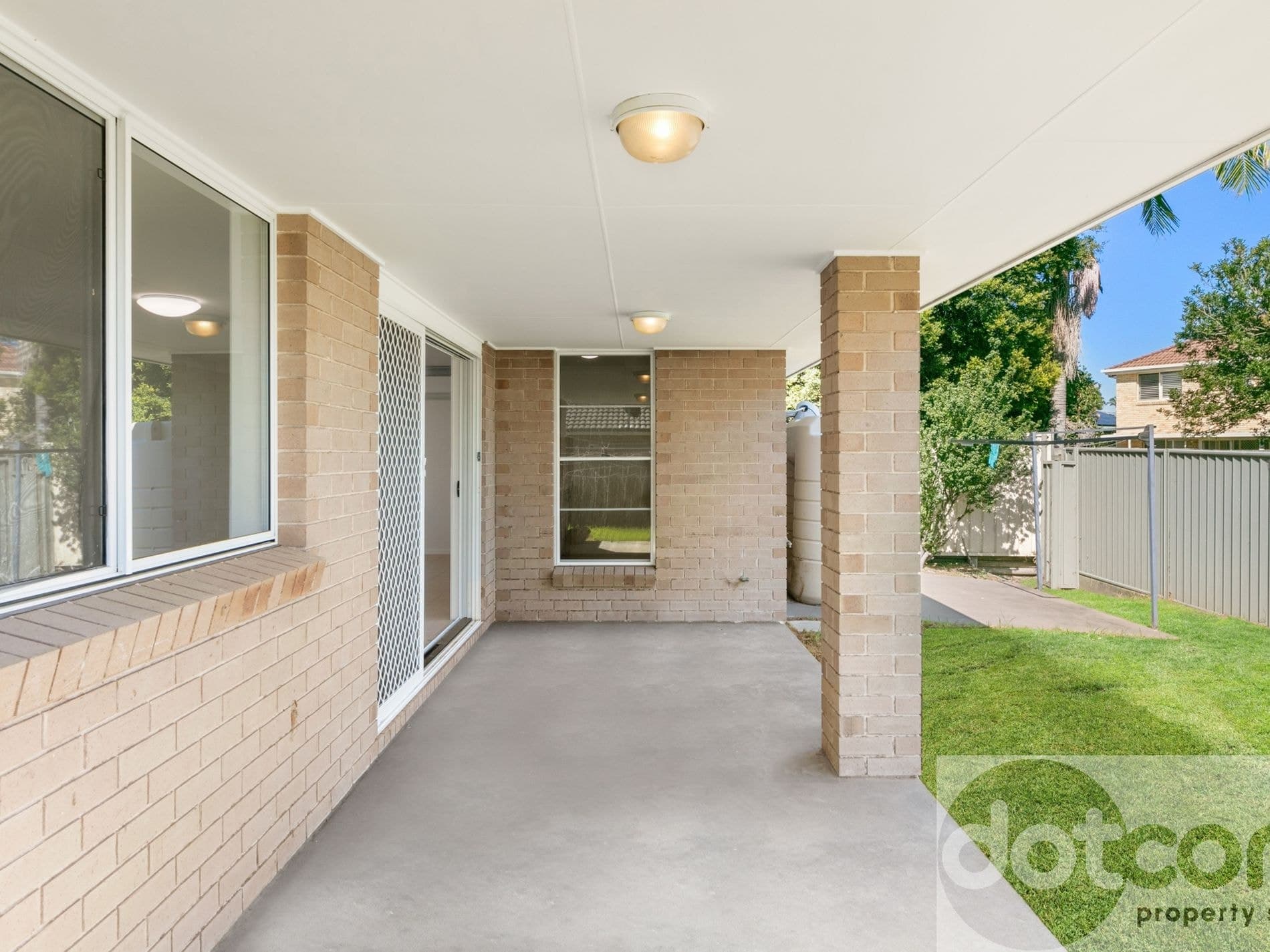 58 Georgia Drive, Hamlyn Terrace - Thumbnail 4