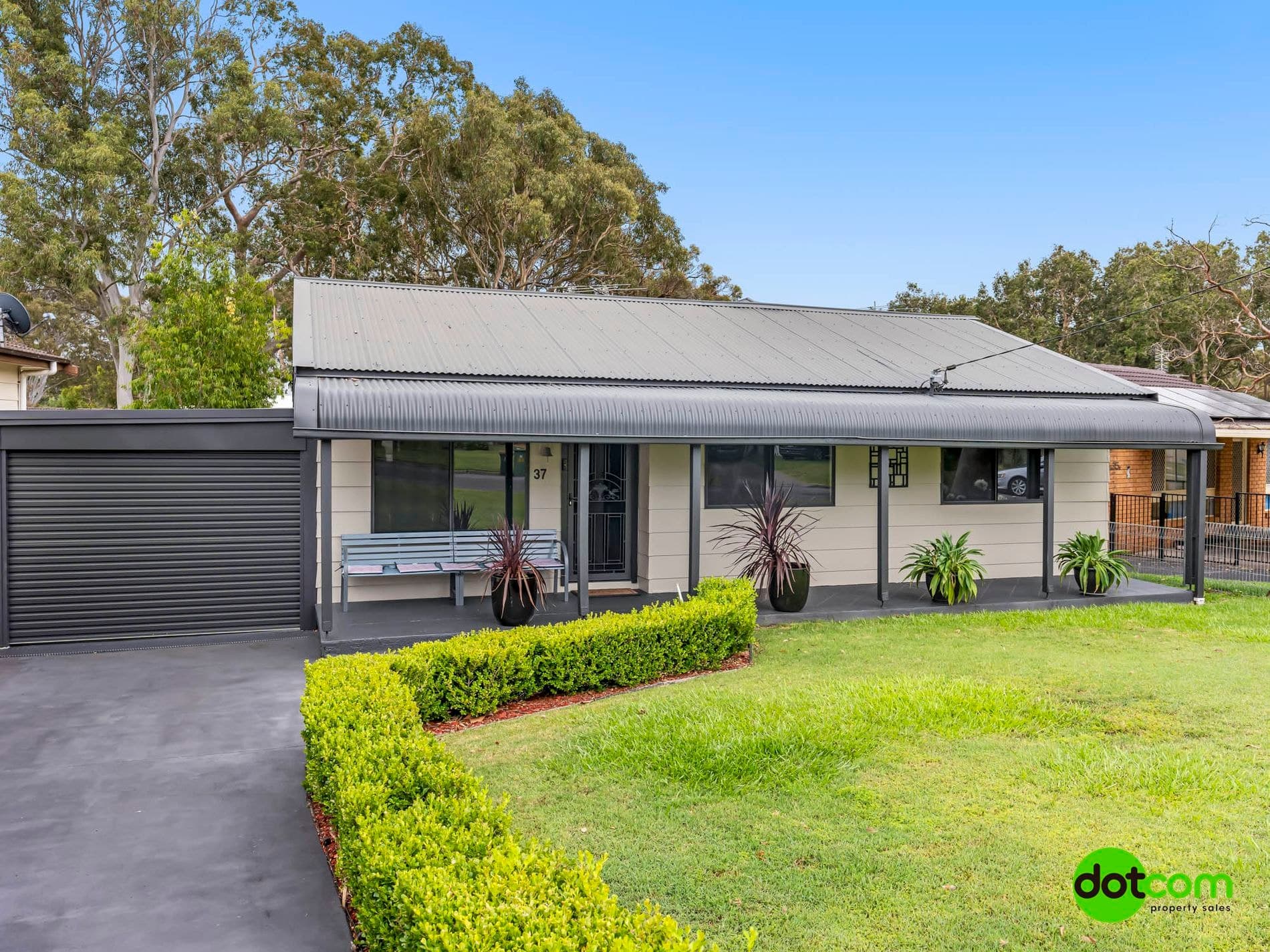 37 Moola Road, Buff Point, Buff Point - Image 1