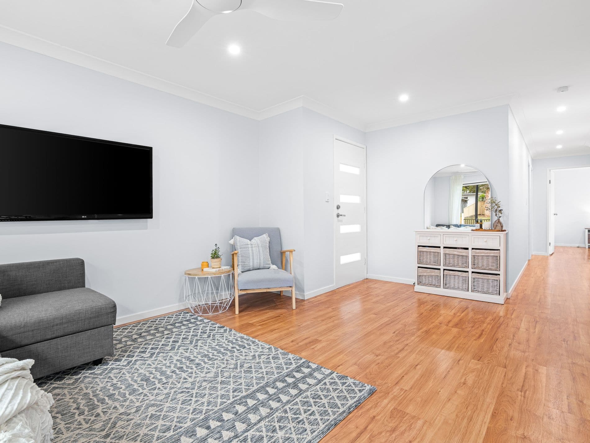 1B Inderan Avenue, Lake Haven, Lake Haven - Thumbnail 5