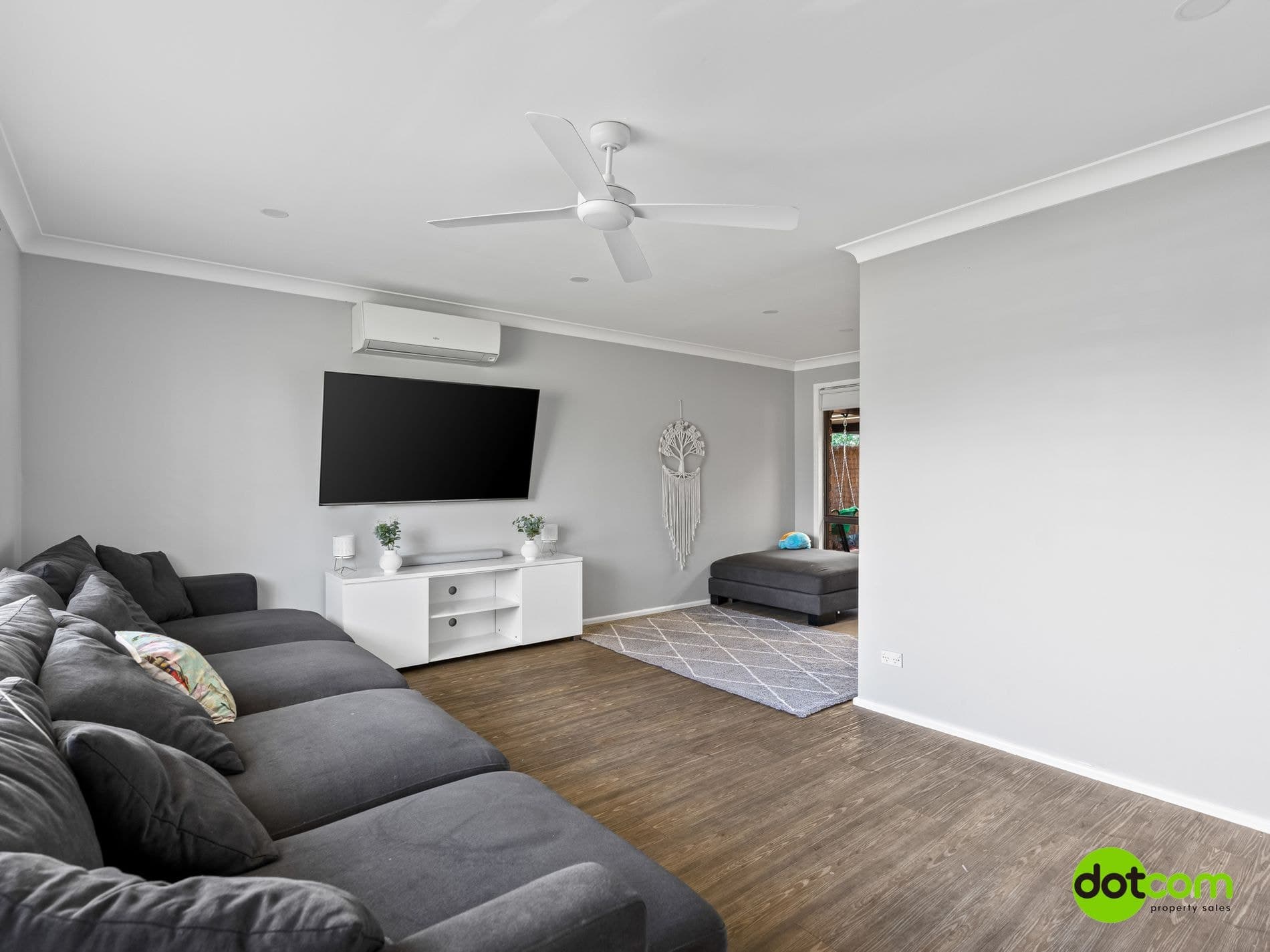 45 Melrose Avenue, Gorokan, Gorokan - Thumbnail 2