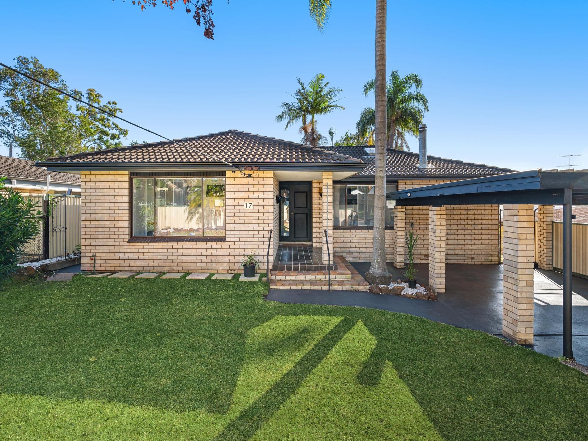 17 Kalang Avenue, Buff Point - Image 1
