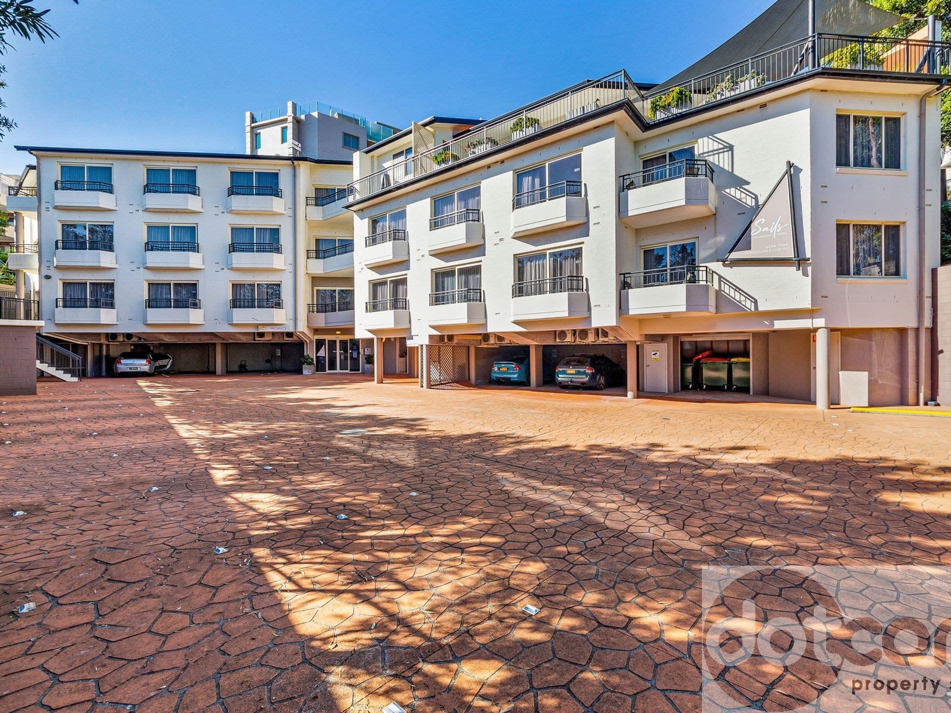 7 / 6 Maroomba Road, Terrigal - Thumbnail 2