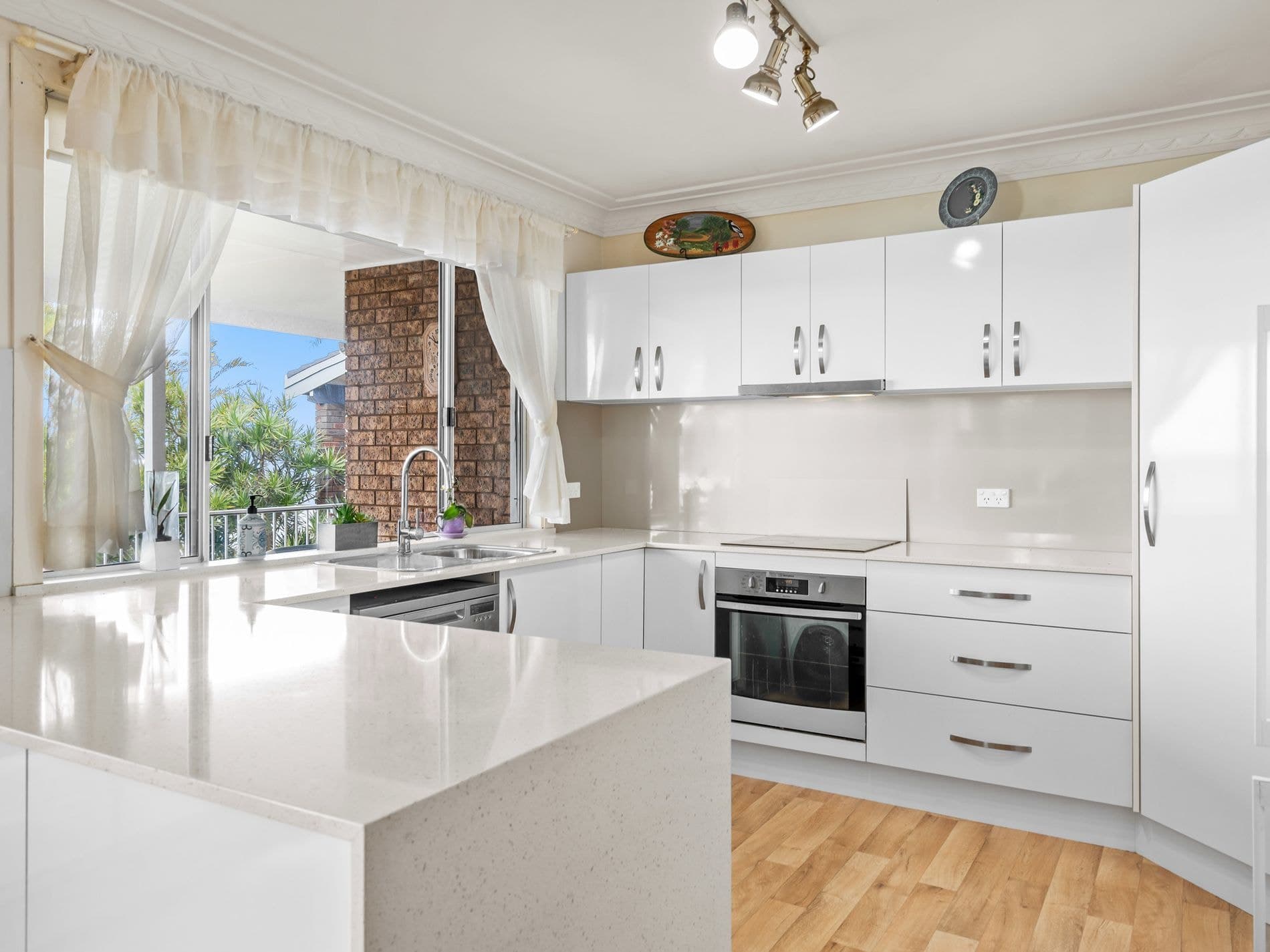15 Arlunya Avenue, Gorokan - Thumbnail 3