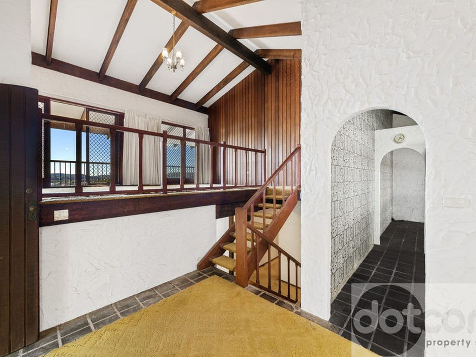 409 Orange Grove Road, Blackwall - Thumbnail 3