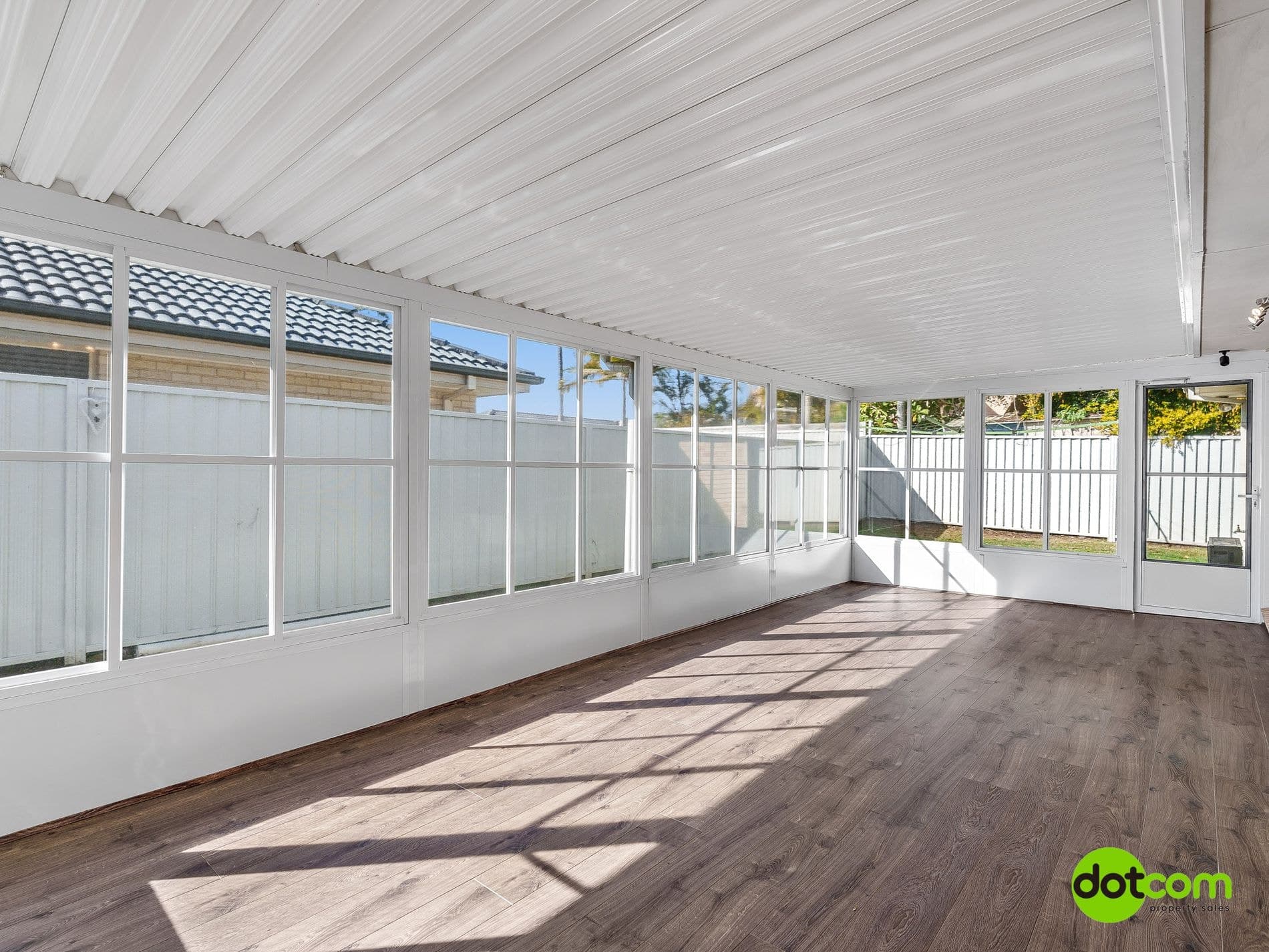 6 Skyhawk Avenue, Hamlyn Terrace - Thumbnail 7