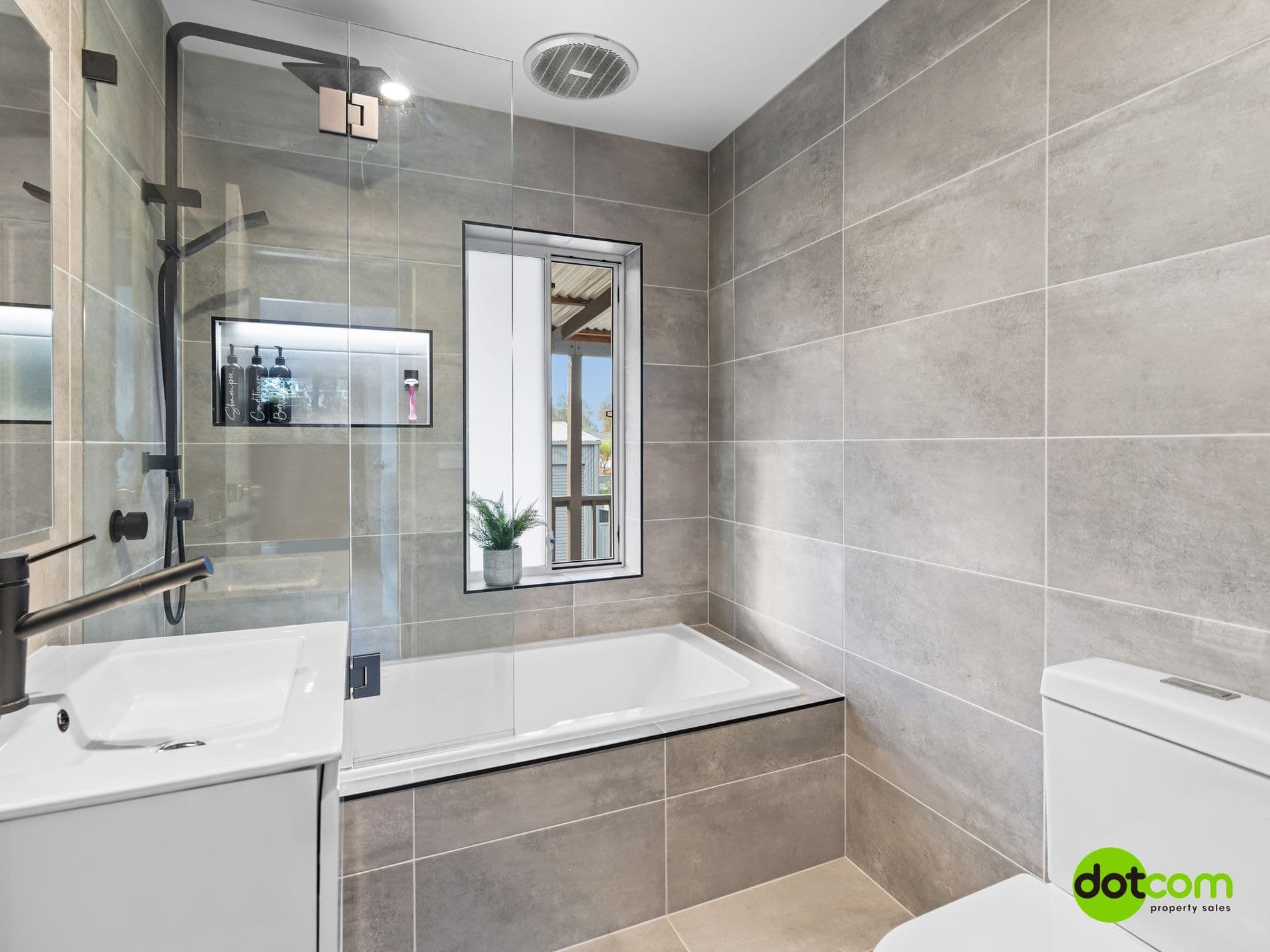 5 Tingira Street, Charmhaven - Thumbnail 8