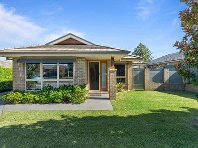 4 Holmes Avenue, Toukley - Image 1