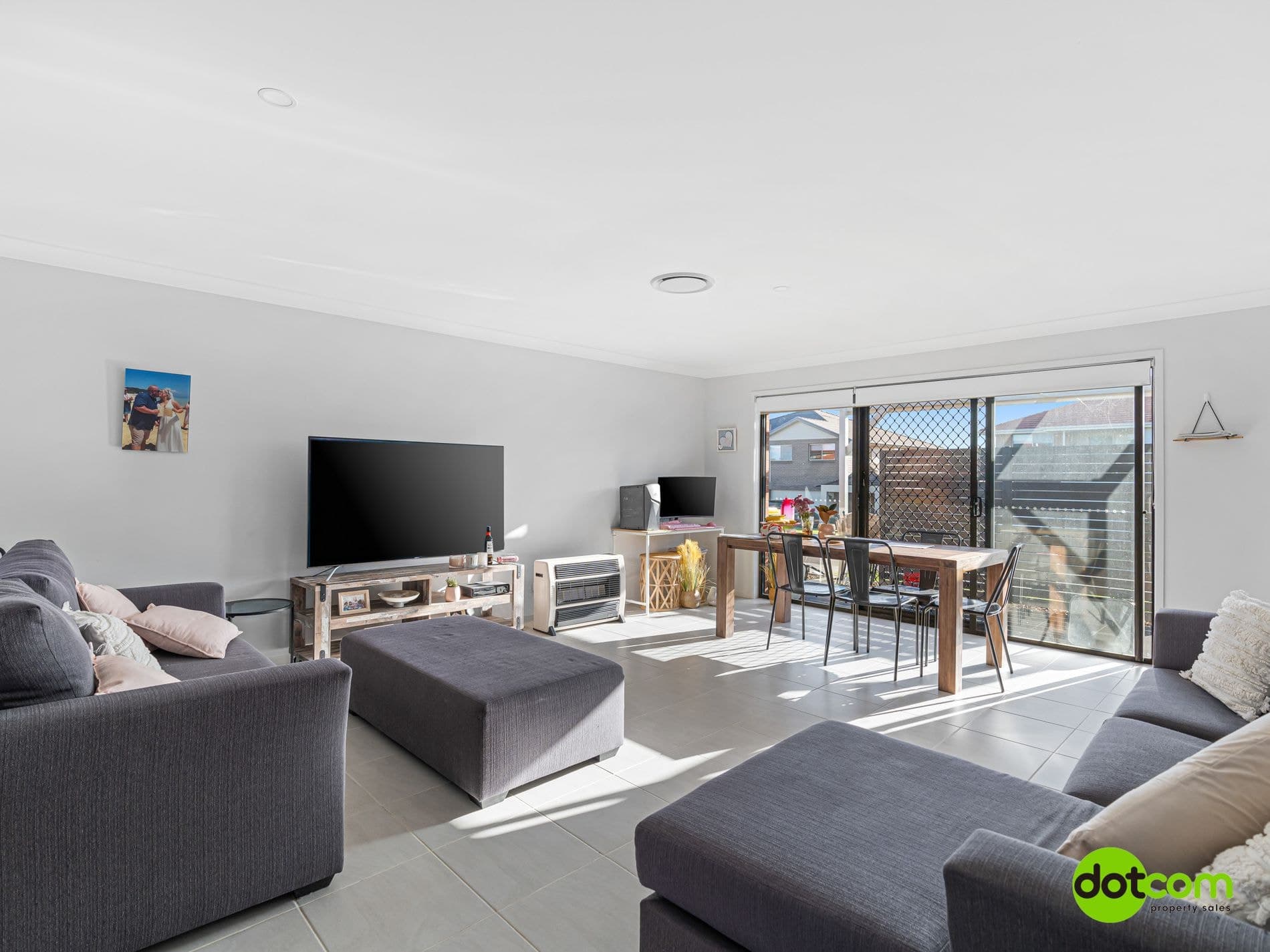 133 Georgia Drive, Hamlyn Terrace - Thumbnail 2