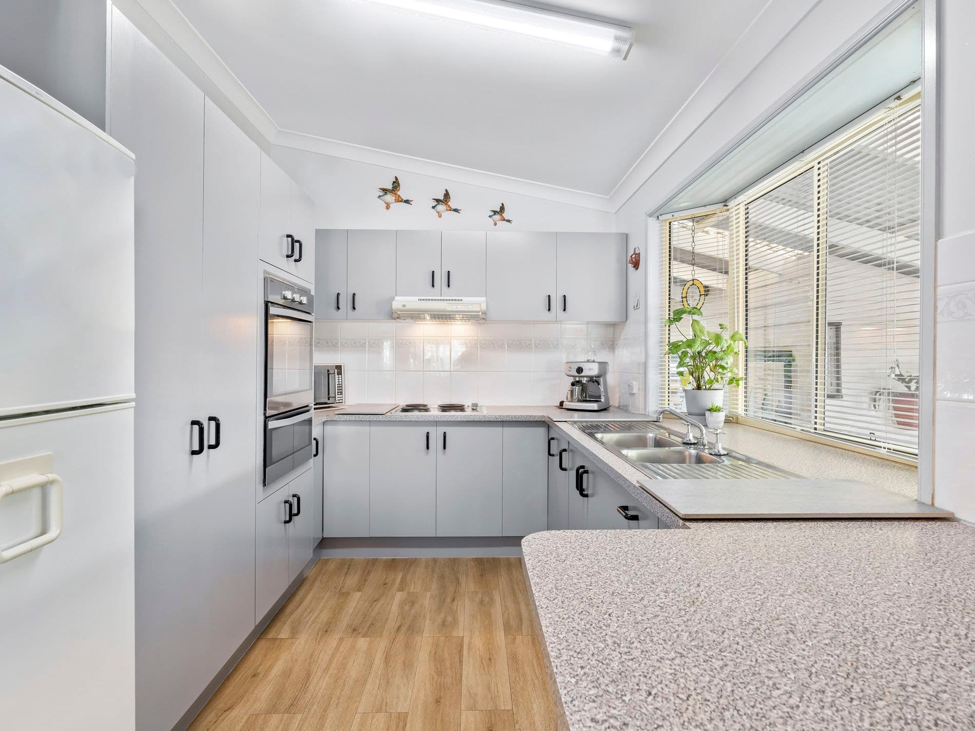 128 / 25 Mulloway Road, Chain Valley Bay, Chain Valley Bay - Image 1