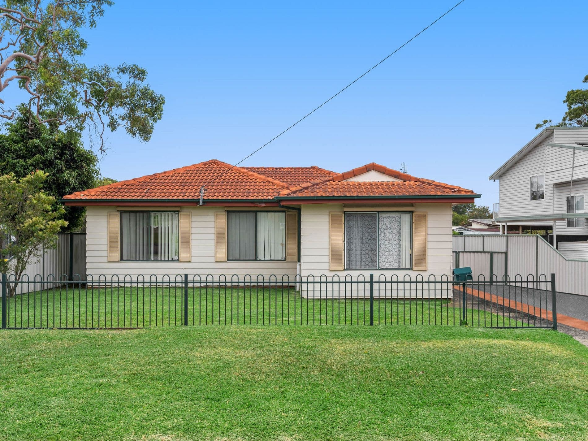 67 Wall Road, Gorokan - Image 1