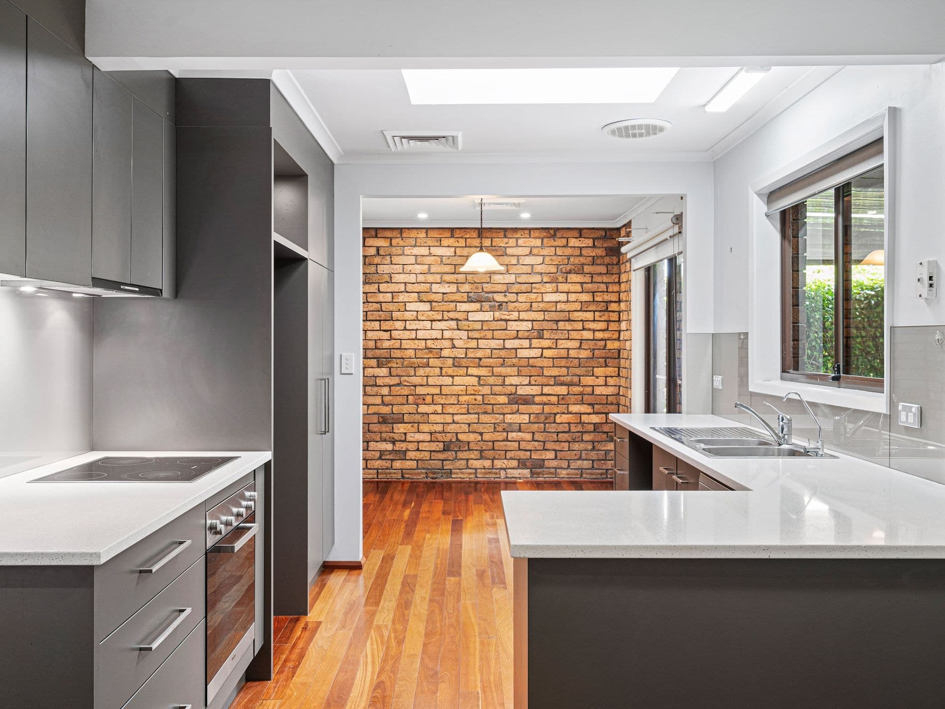 51 Joan Street, Forresters Beach - Thumbnail 2