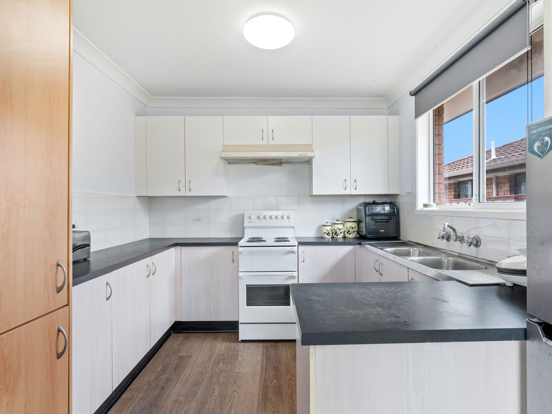 17 White Swan Avenue, Blue Haven - Thumbnail 4