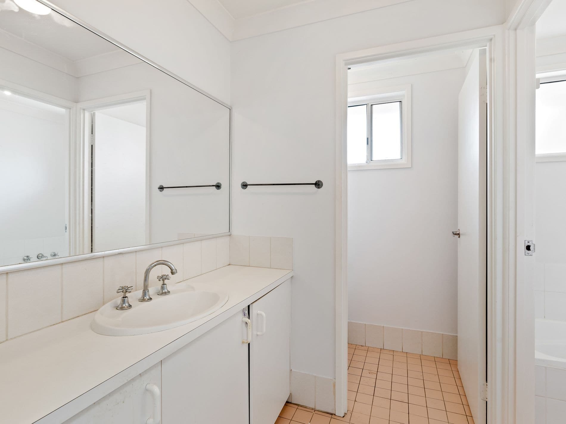 17 White Swan Avenue, Blue Haven - Thumbnail 6