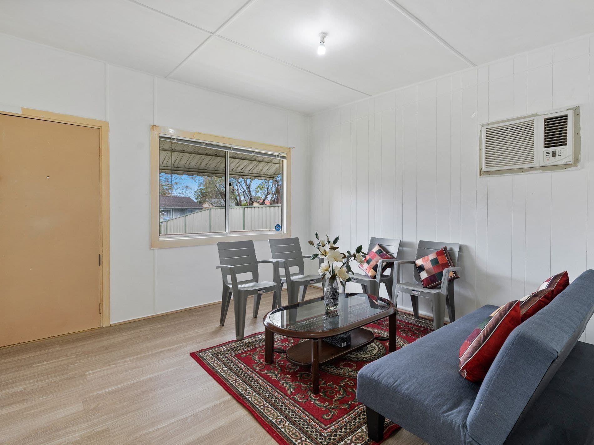 19 Kawana Avenue, Blue Haven, Blue Haven - Thumbnail 2