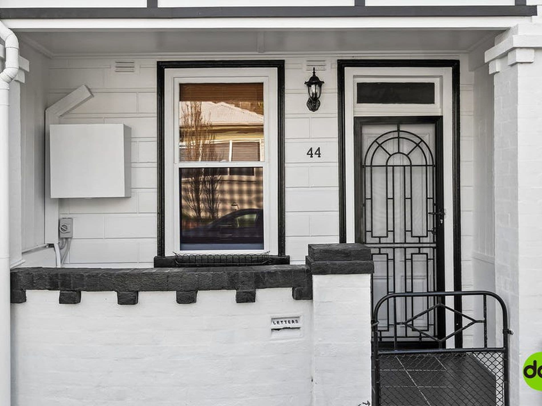 44 Railway Street, Cooks Hill - Thumbnail 2