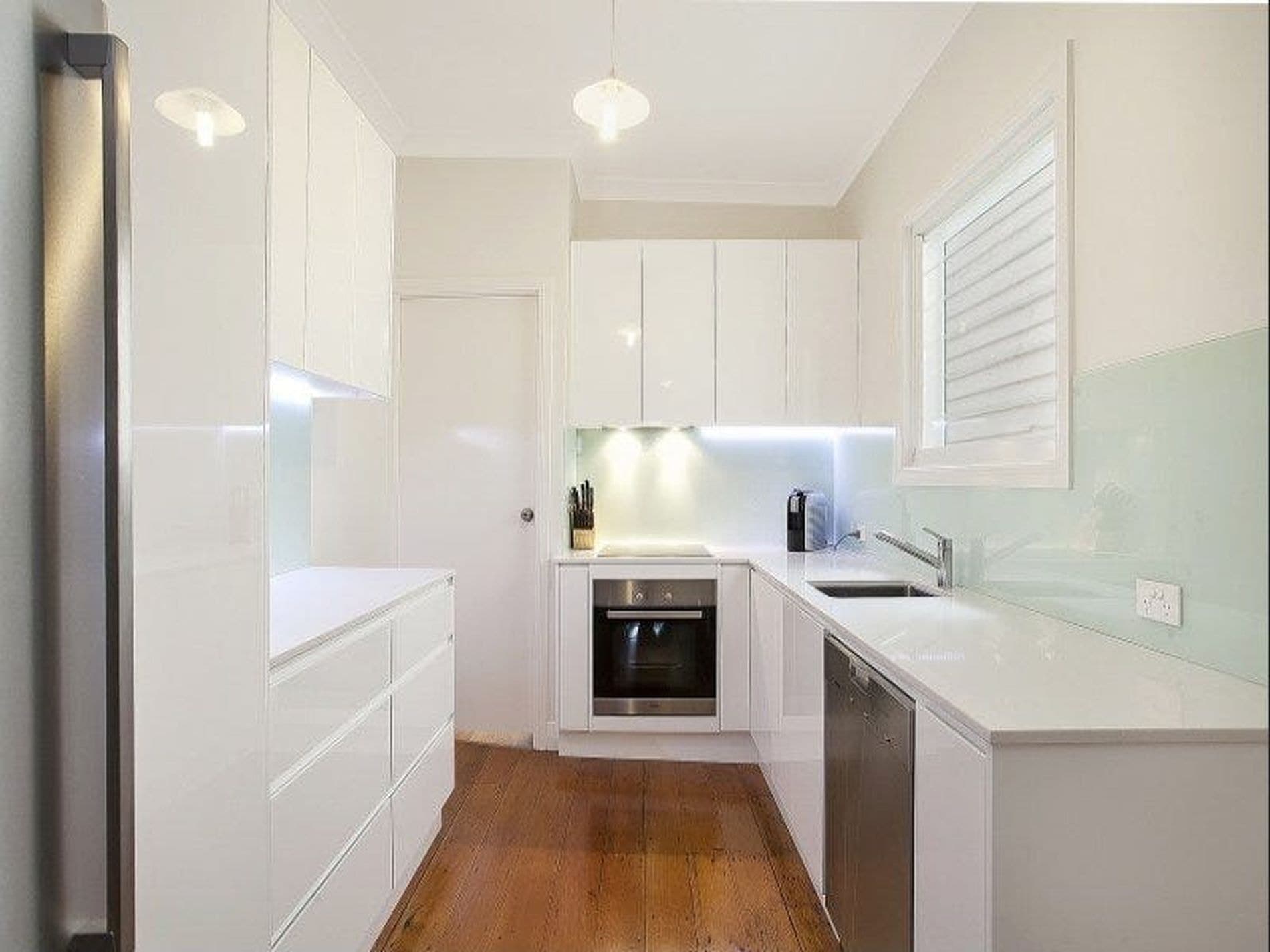 44 Railway Street, Cooks Hill - Thumbnail 3