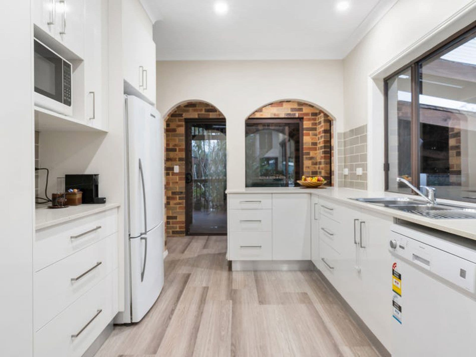 68 Westbrook Parade, Gorokan - Thumbnail 2