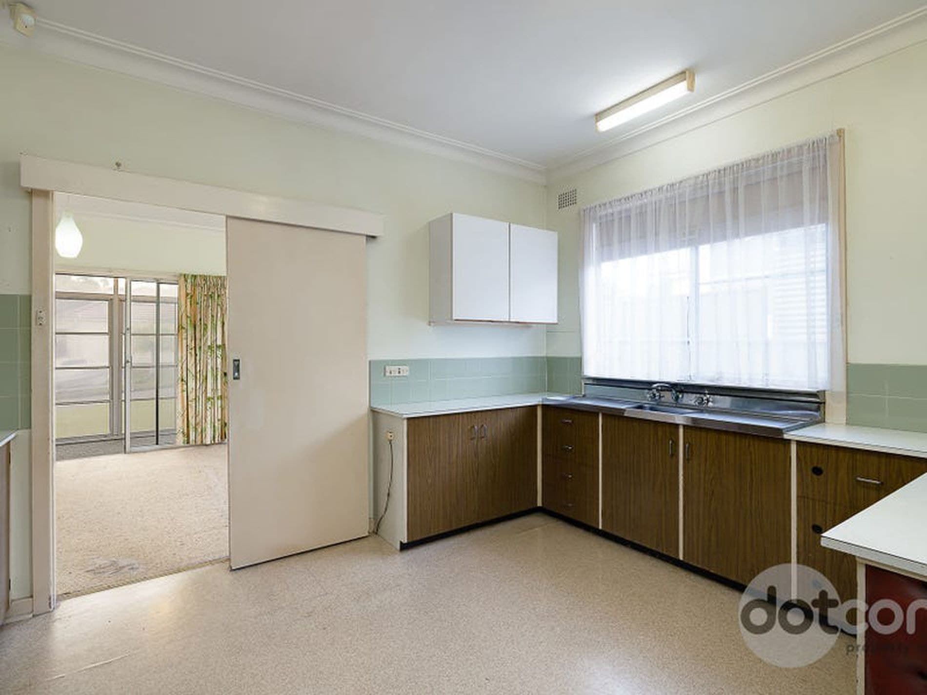 12 Kendall Street, Charlestown - Thumbnail 5