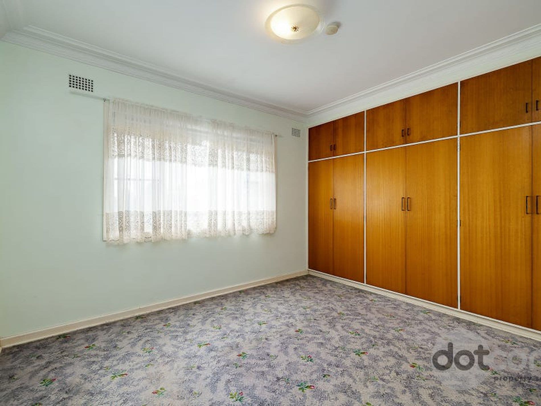 12 Kendall Street, Charlestown - Thumbnail 8