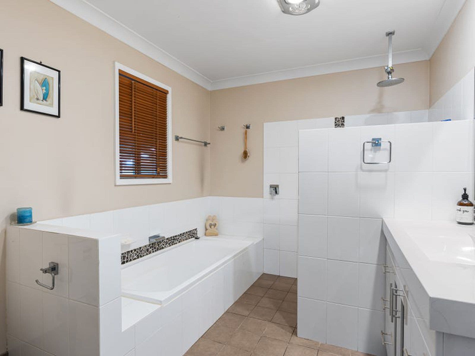 48 Merrendale Avenue, Gorokan - Thumbnail 7