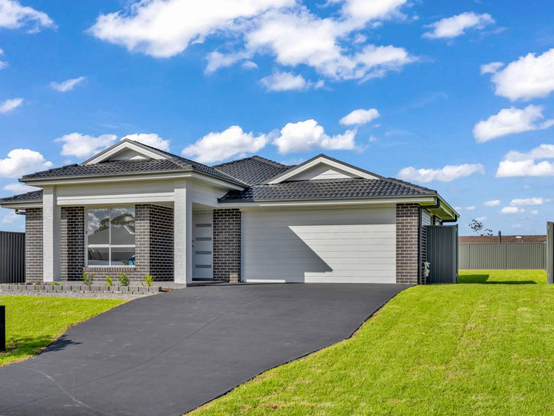 27 Birmingham Circuit, Bellbird - Thumbnail 2