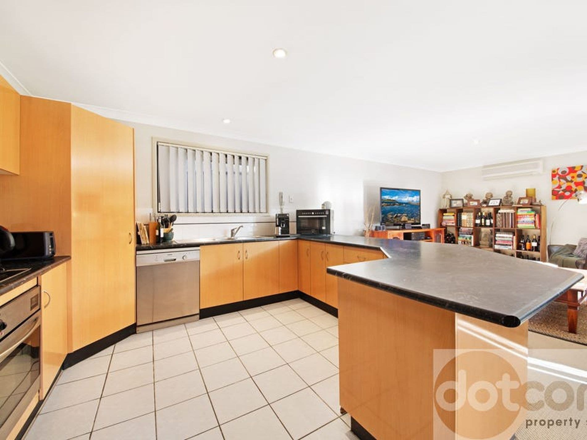 4 / 26 Waratah Street, East Gosford, East Gosford - Image 1