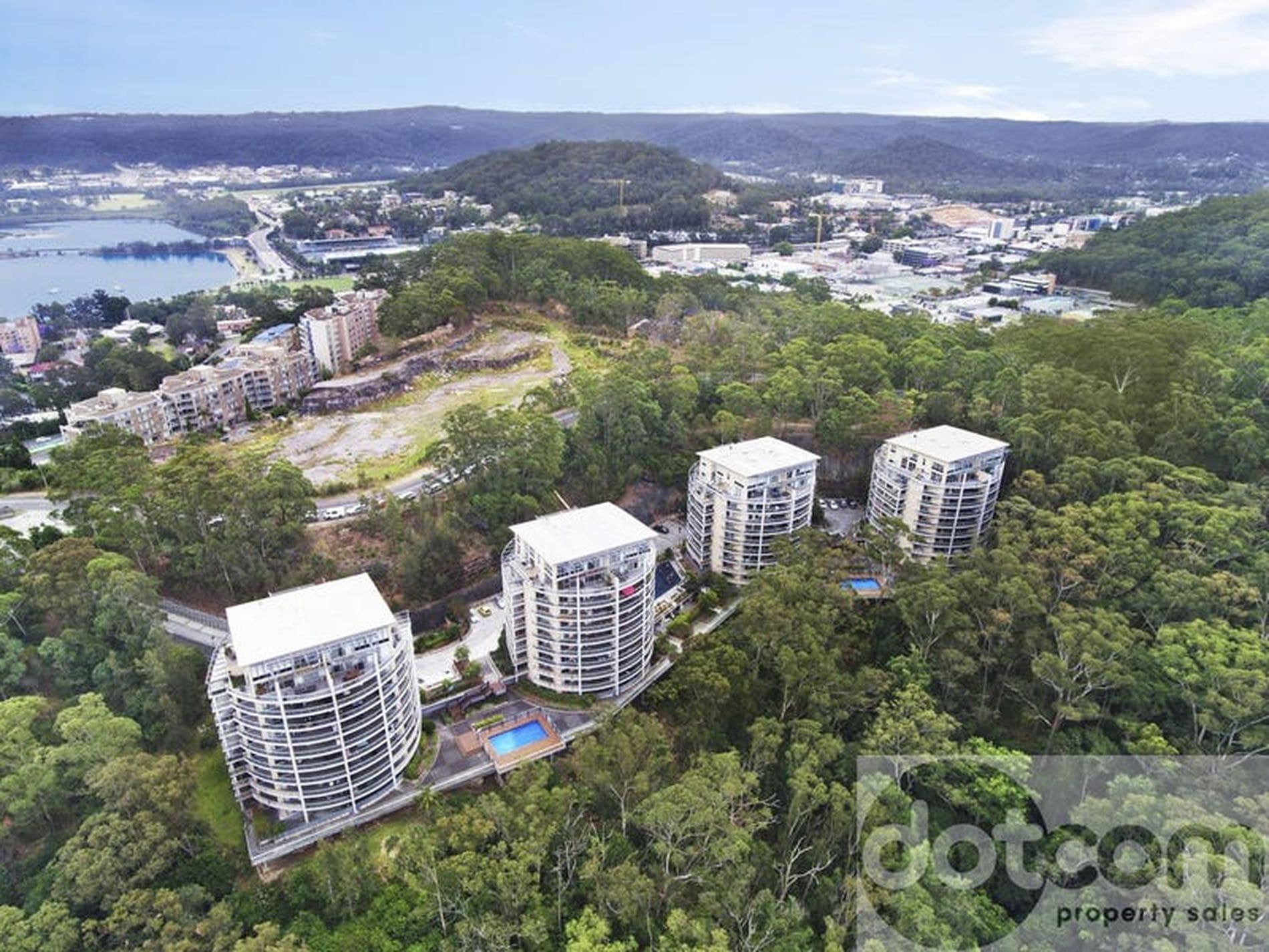 435 / 80 John Whiteway Drive, Gosford - Thumbnail 8