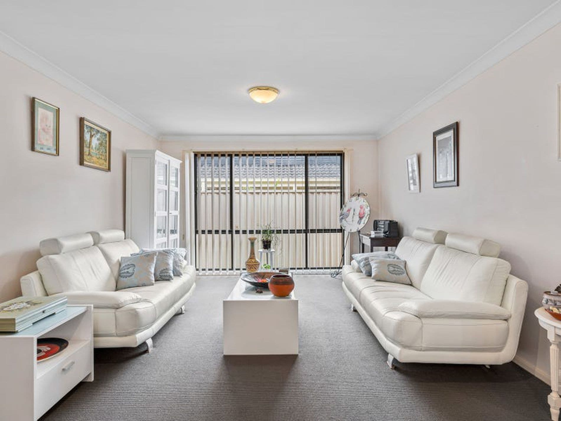 2 Spotted Gum Close, Hamlyn Terrace - Thumbnail 3