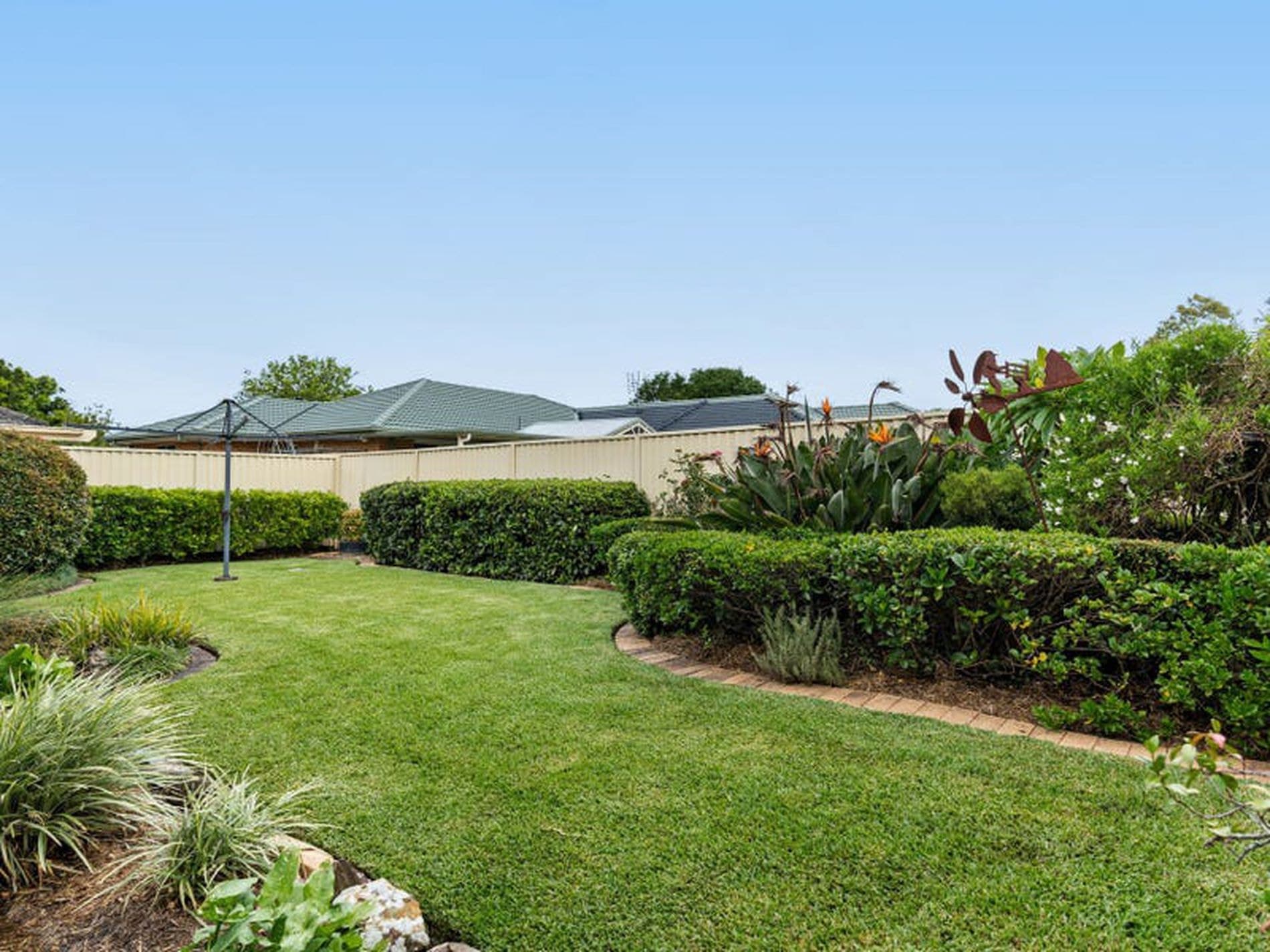 2 Spotted Gum Close, Hamlyn Terrace - Thumbnail 5