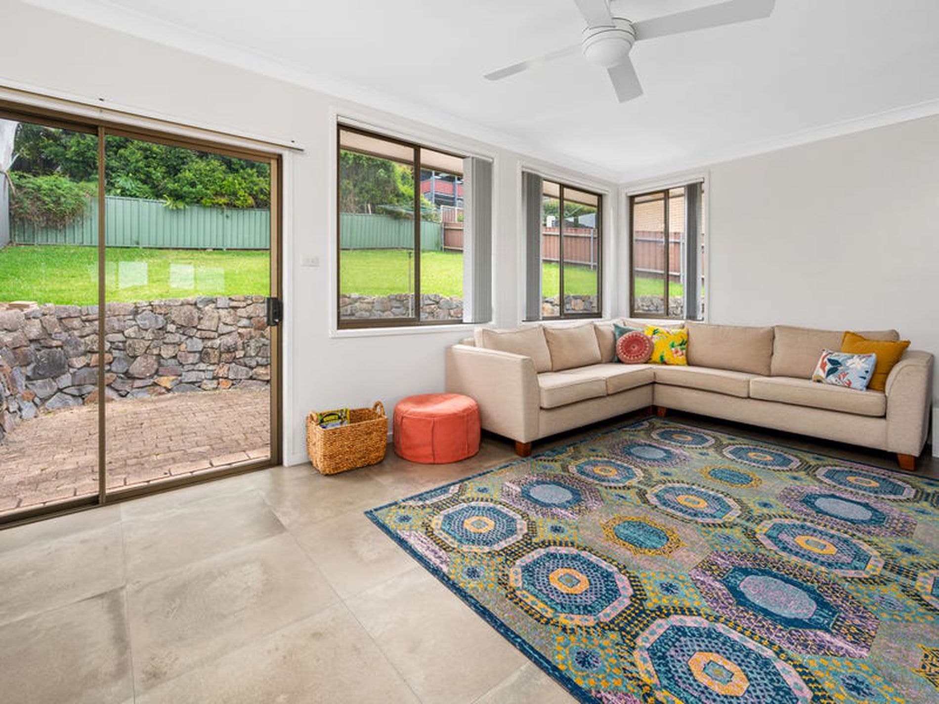 65 Pasadena Crescent, Macquarie Hills - Thumbnail 4
