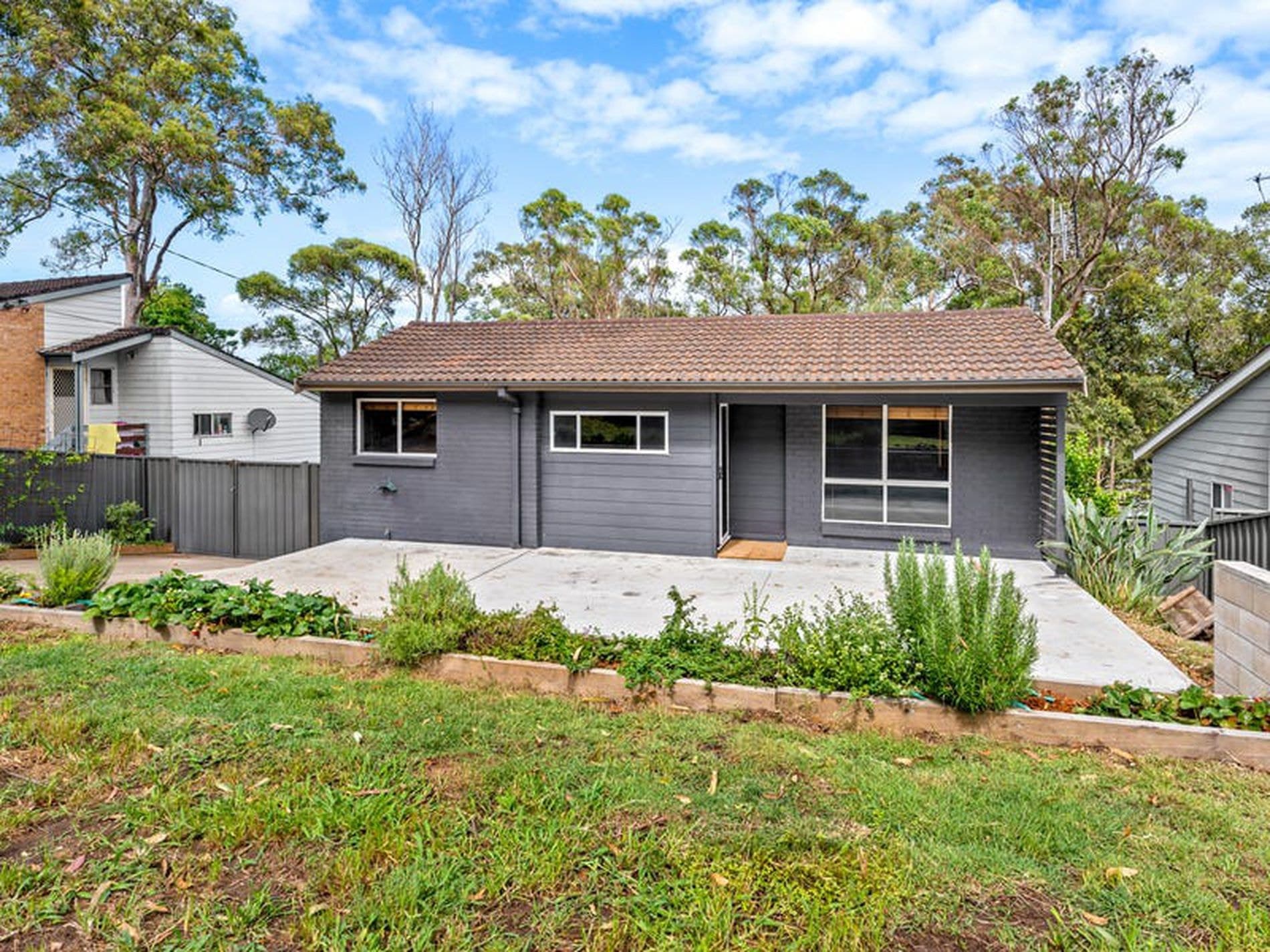 111 The Ridgeway, Bolton Point - Thumbnail 4
