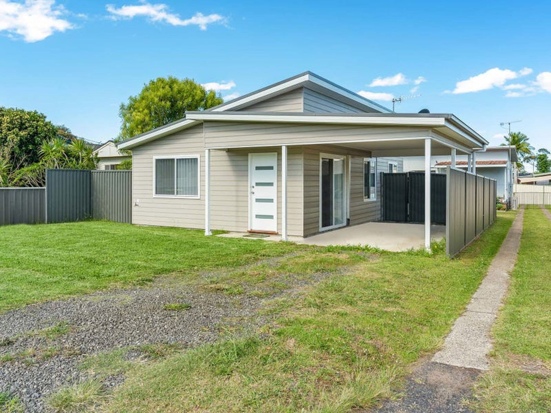 27 Georgina Avenue, Gorokan - Image 1