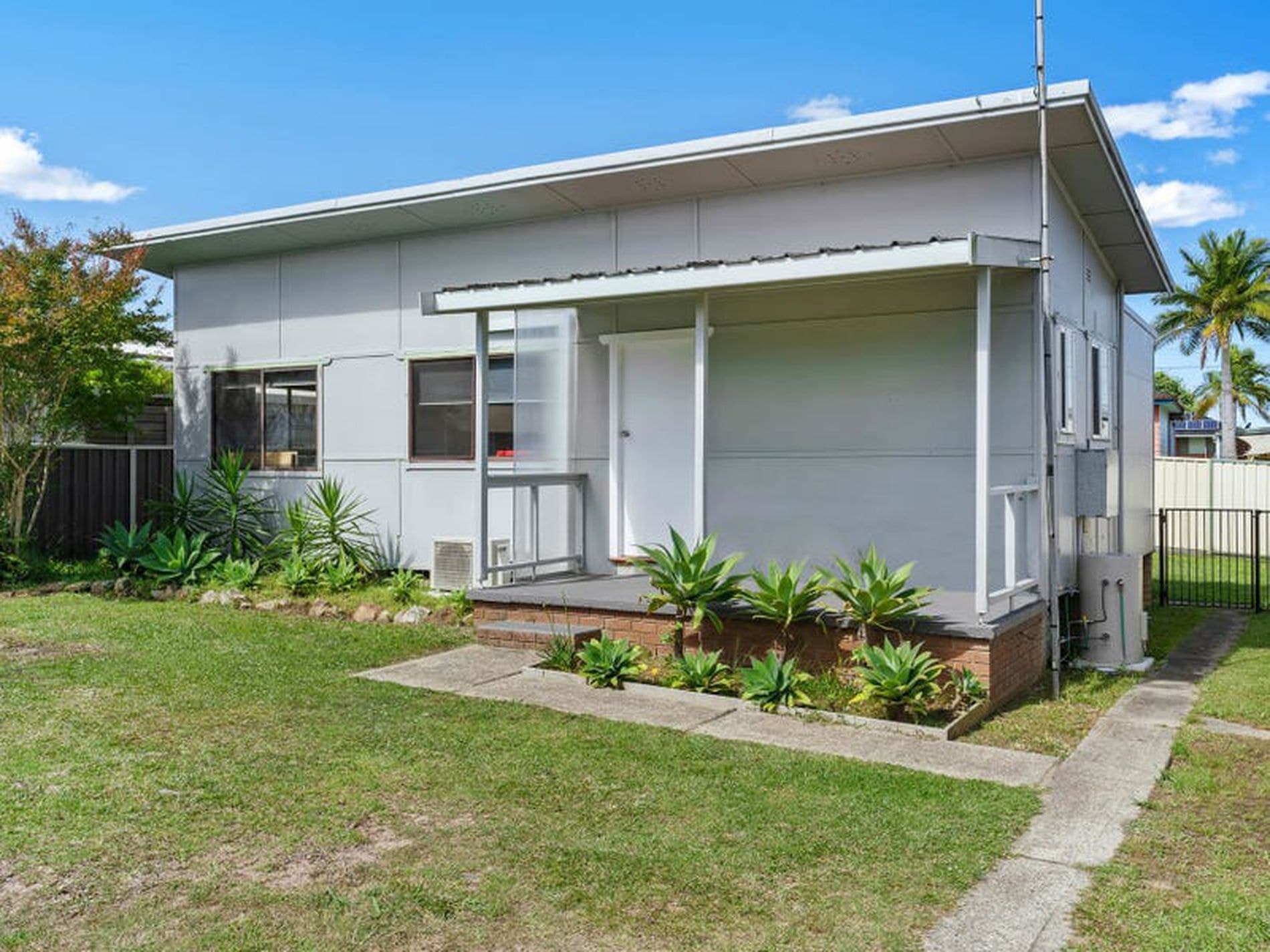 27 Georgina Avenue, Gorokan - Thumbnail 8