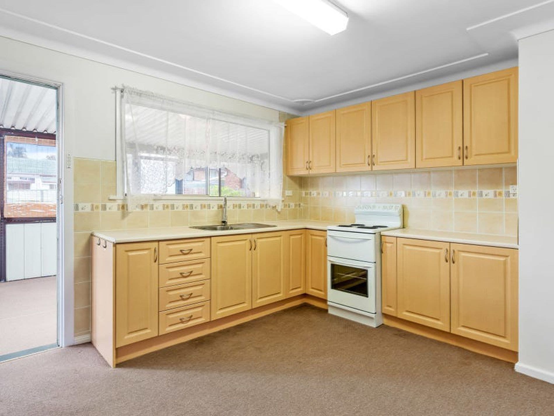 52 Howelston Road, Gorokan - Thumbnail 3