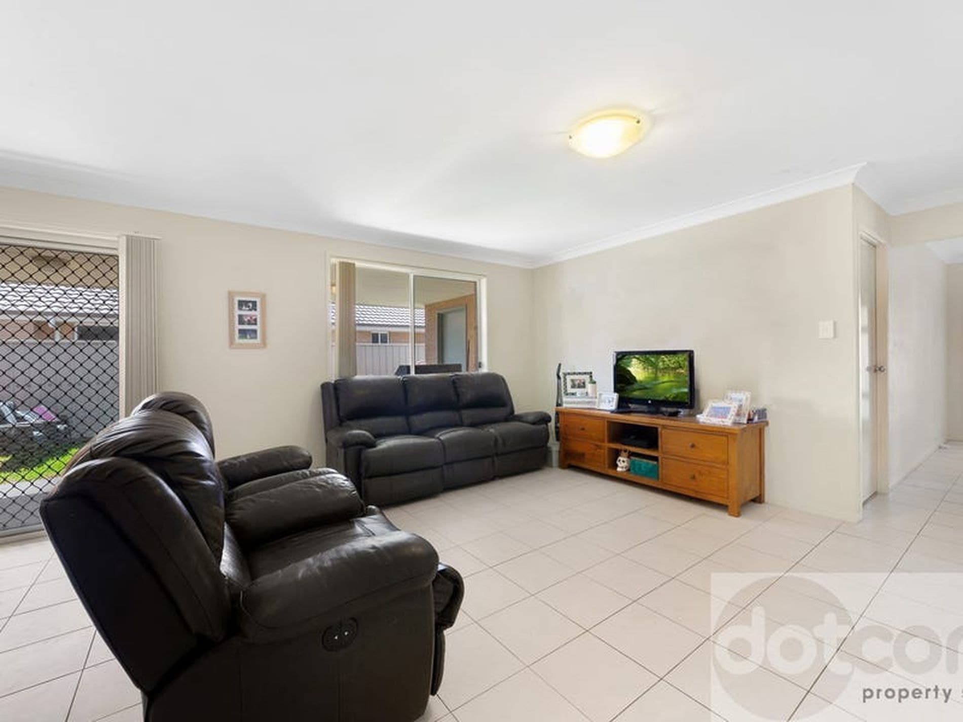 26 Grasstree Avenue, Woongarrah - Thumbnail 5