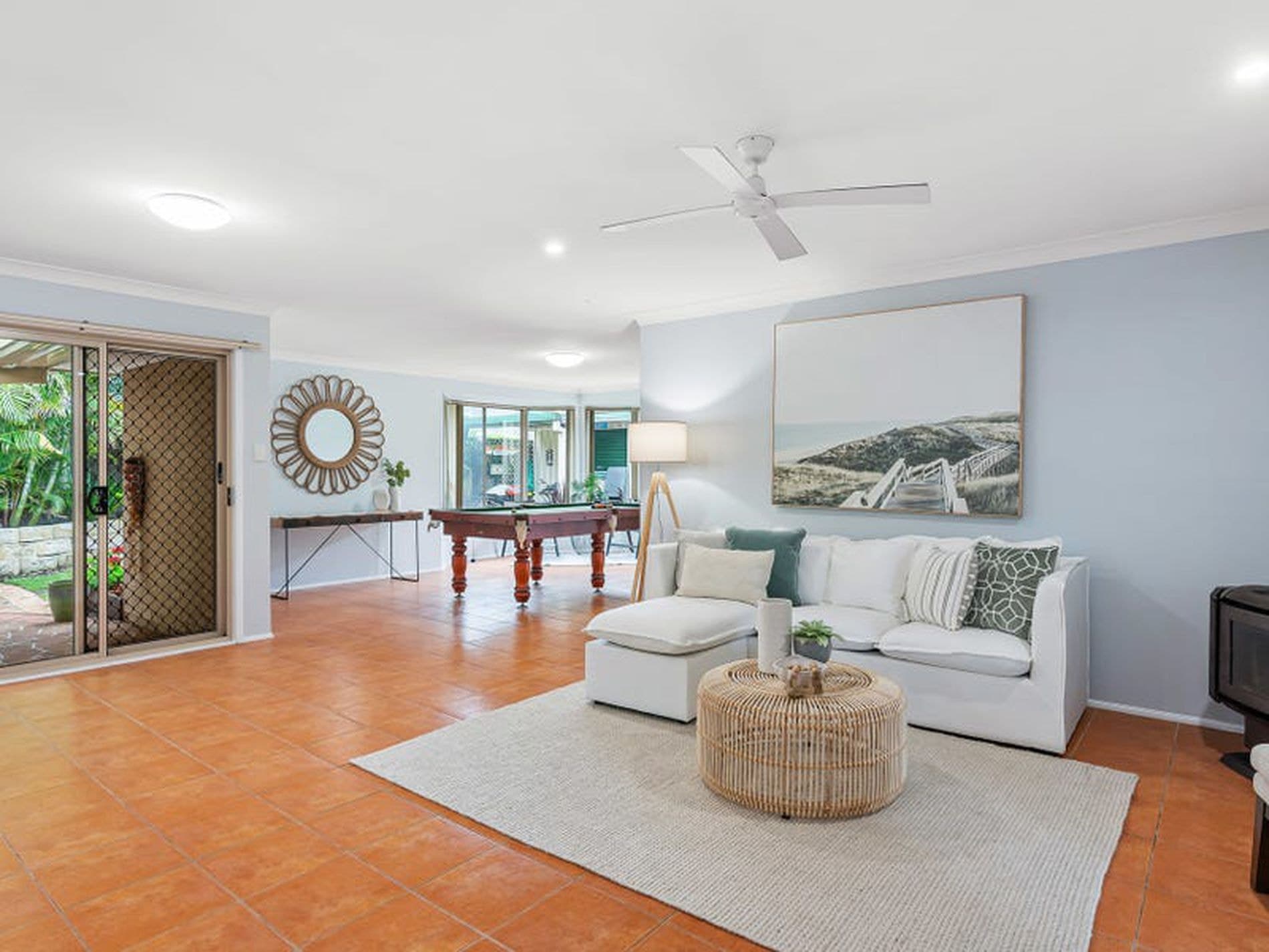 329 Warnervale Road, Hamlyn Terrace - Thumbnail 4