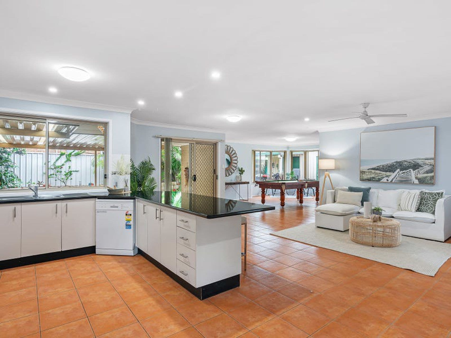 329 Warnervale Road, Hamlyn Terrace - Thumbnail 5