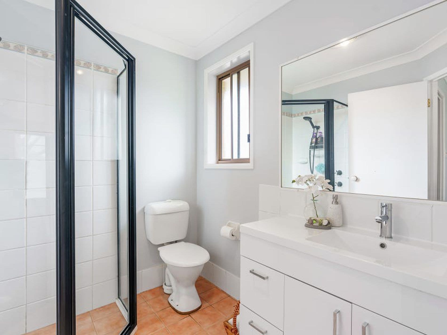 329 Warnervale Road, Hamlyn Terrace - Thumbnail 8