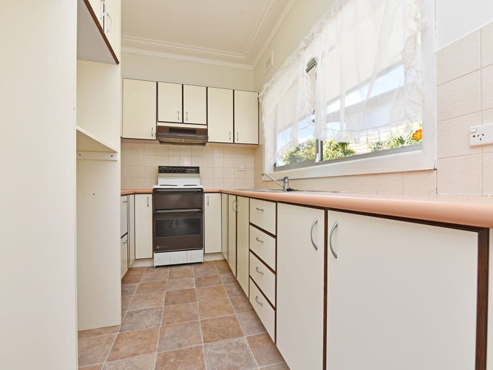 23 Victoria Street, Windermere Park, Windermere Park - Thumbnail 4
